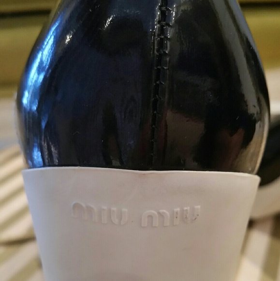 🖤Miu Miu Patent Leather Heels🖤 - Picture 6 of 8